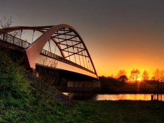 Jigsaw Puzzle «The bridge and the sunset»