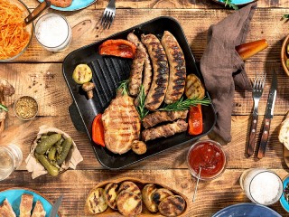 Jigsaw Puzzle «Meat in a pan»
