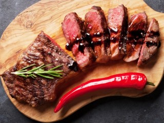 Jigsaw Puzzle «Meat with pepper»