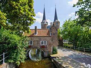 Rompecabezas «Gate towers of Delft»