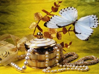 Jigsaw Puzzle «Still-life with butterfly»