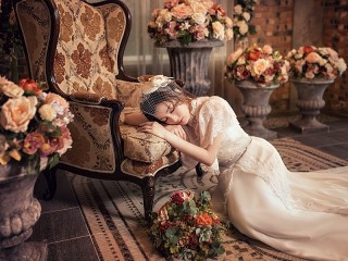 Jigsaw Puzzle «Bride tired»