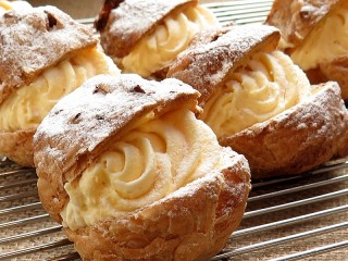 Jigsaw Puzzle «Delicate eclairs»
