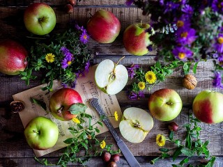 Пазл «Ноты и яблоки»