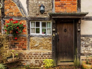 Jigsaw Puzzle «Very old house»