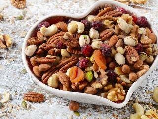 Puzzle «Nuts with dried fruit»