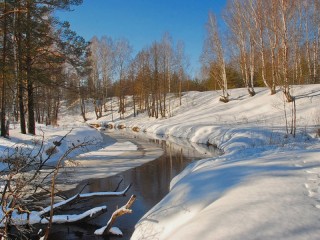 Rätsel «Landscape with a river»