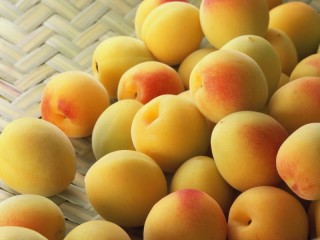 Пазл «peaches»