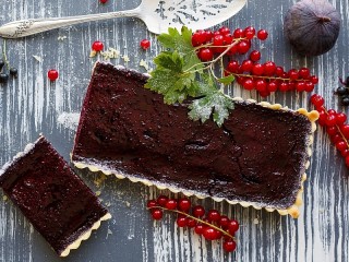 Пазл «Cake with currants»