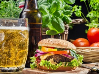 Пазл «Beer and a Burger»