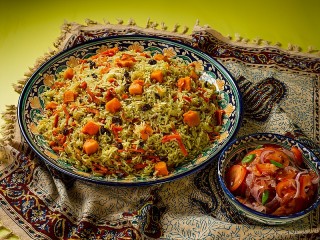 Jigsaw Puzzle «Pilaf and salad»