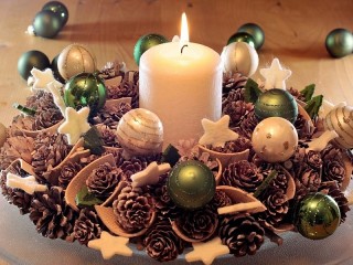 Jigsaw Puzzle «Candle holder from cones»