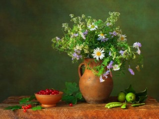 Jigsaw Puzzle «Wild flowers in a jug»