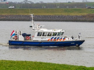 Slagalica «police boat»