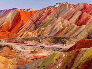Jigsaw Puzzle «striped mountains»