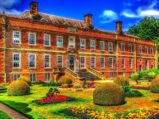 Jigsaw Puzzle «Estate in Wales»