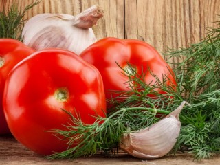 Jigsaw Puzzle «Tomatoes and greens»