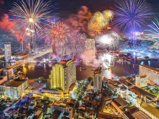 Zagadka «festive fireworks»