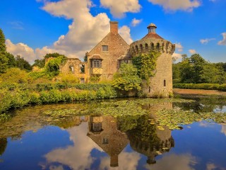 Quebra-cabeça «Pond at the castle»