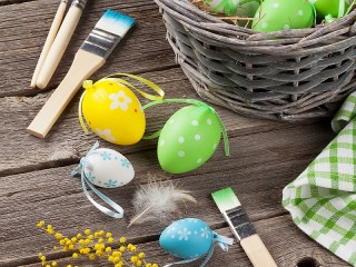 Jigsaw Puzzle «Coloring eggs»