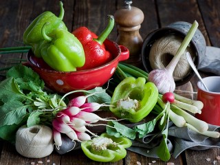 Jigsaw Puzzle «Radishes and pepper»