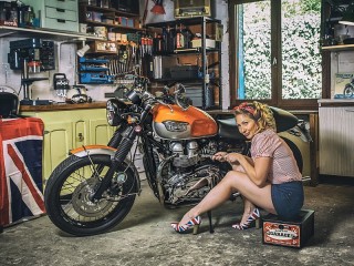 Пазл «Repair motorcycle»