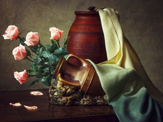 Puzzle «Roses in pitcher»
