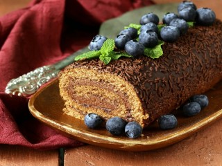 Rompecabezas «Roll with berries»