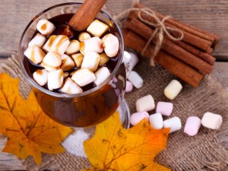 Jigsaw Puzzle «With marshmallows and cinnamon»