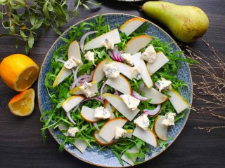 Пазл «Salad with pear»