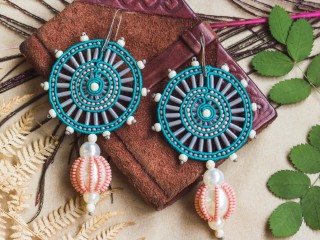 Bulmaca «Beaded earrings»