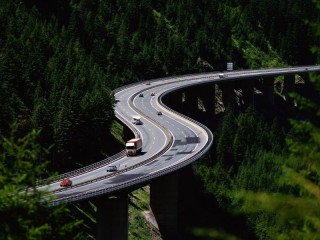 Slagalica «Serpentine road»