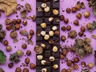 Jigsaw Puzzle «Chocolate with nuts»