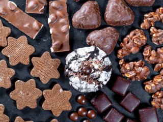 Jigsaw Puzzle «Chocolate sweets»