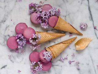 Jigsaw Puzzle «Lilac cookies»