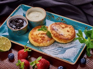 Пазл «Cheesecakes and berries»
