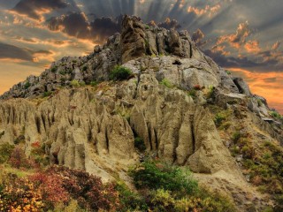 Jigsaw Puzzle «Rock and rays»