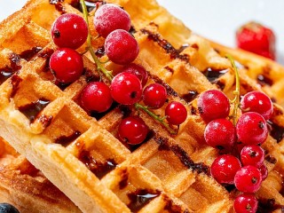 Jigsaw Puzzle «Currant waffles»