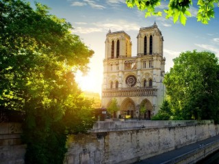 Jigsaw Puzzle «Cathedral of Notre Dame»