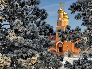 Jigsaw Puzzle «Cathedral in winter»