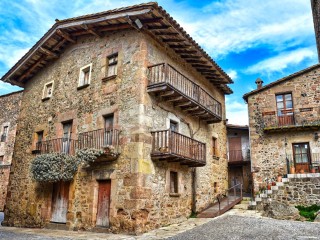 Rompecabezas «an old house»