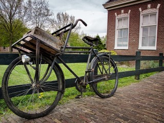 Пазл «Старый велосипед»