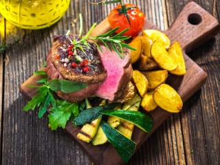 Puzzle «Steak with vegetables»