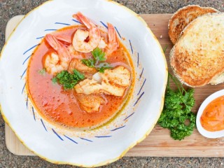 Slagalica «seafood soup»