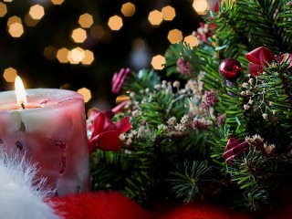 Jigsaw Puzzle «Candle and fir»