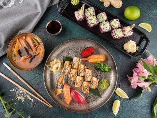 Jigsaw Puzzle «A plate of sushi»