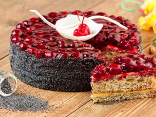 Jigsaw Puzzle «cake with cherries»