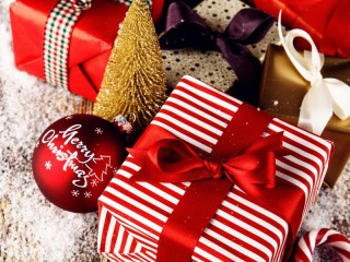 Слагалица «Colored gift wrapping»