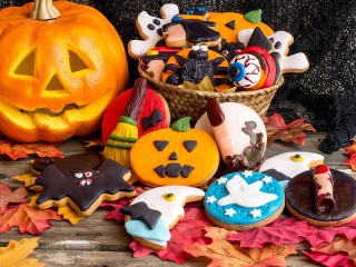 Jigsaw Puzzle «Halloween treats»
