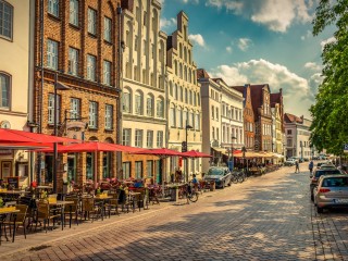Jigsaw Puzzle «Street cafes»